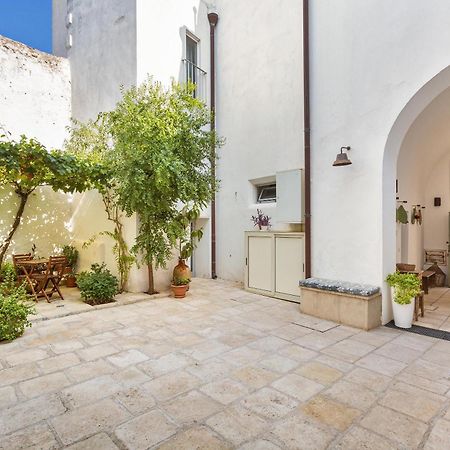 Palazzo San Giovanni Morciano di Leuca Esterno foto