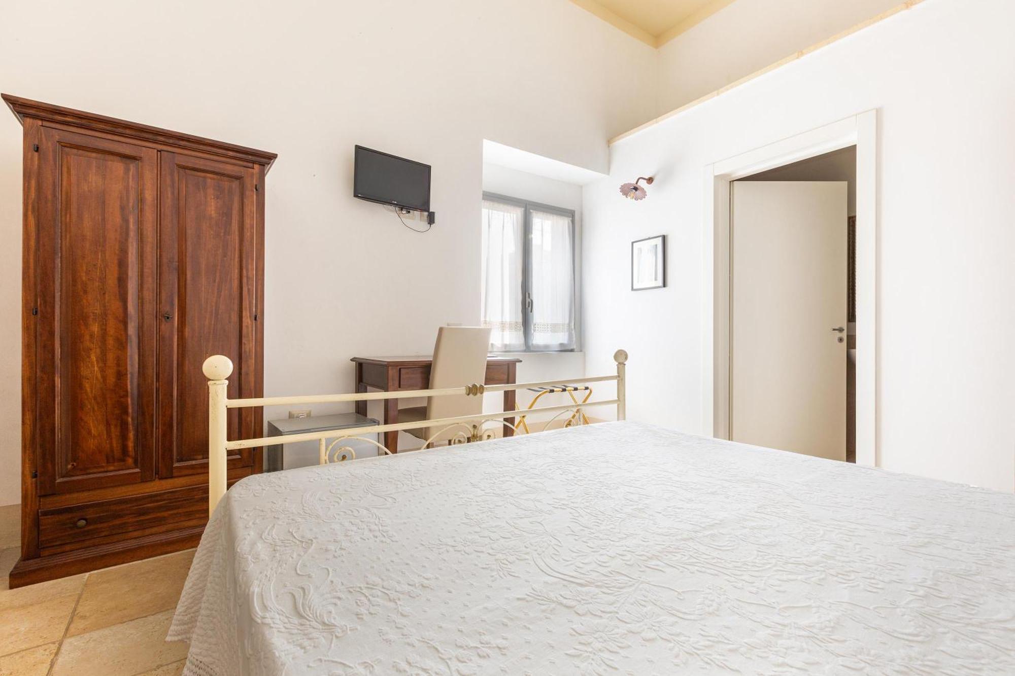 Palazzo San Giovanni Morciano di Leuca Esterno foto