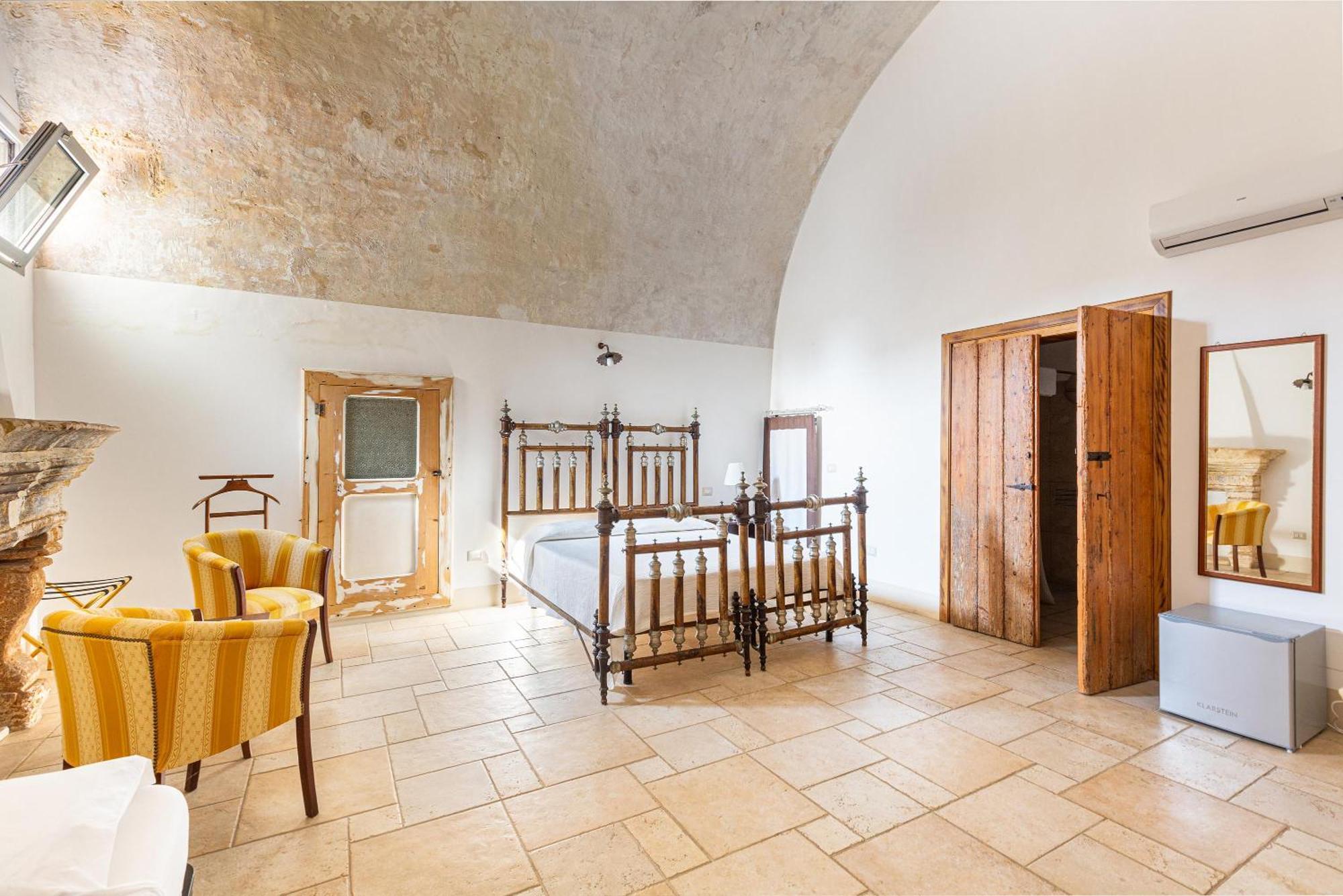 Palazzo San Giovanni Morciano di Leuca Esterno foto