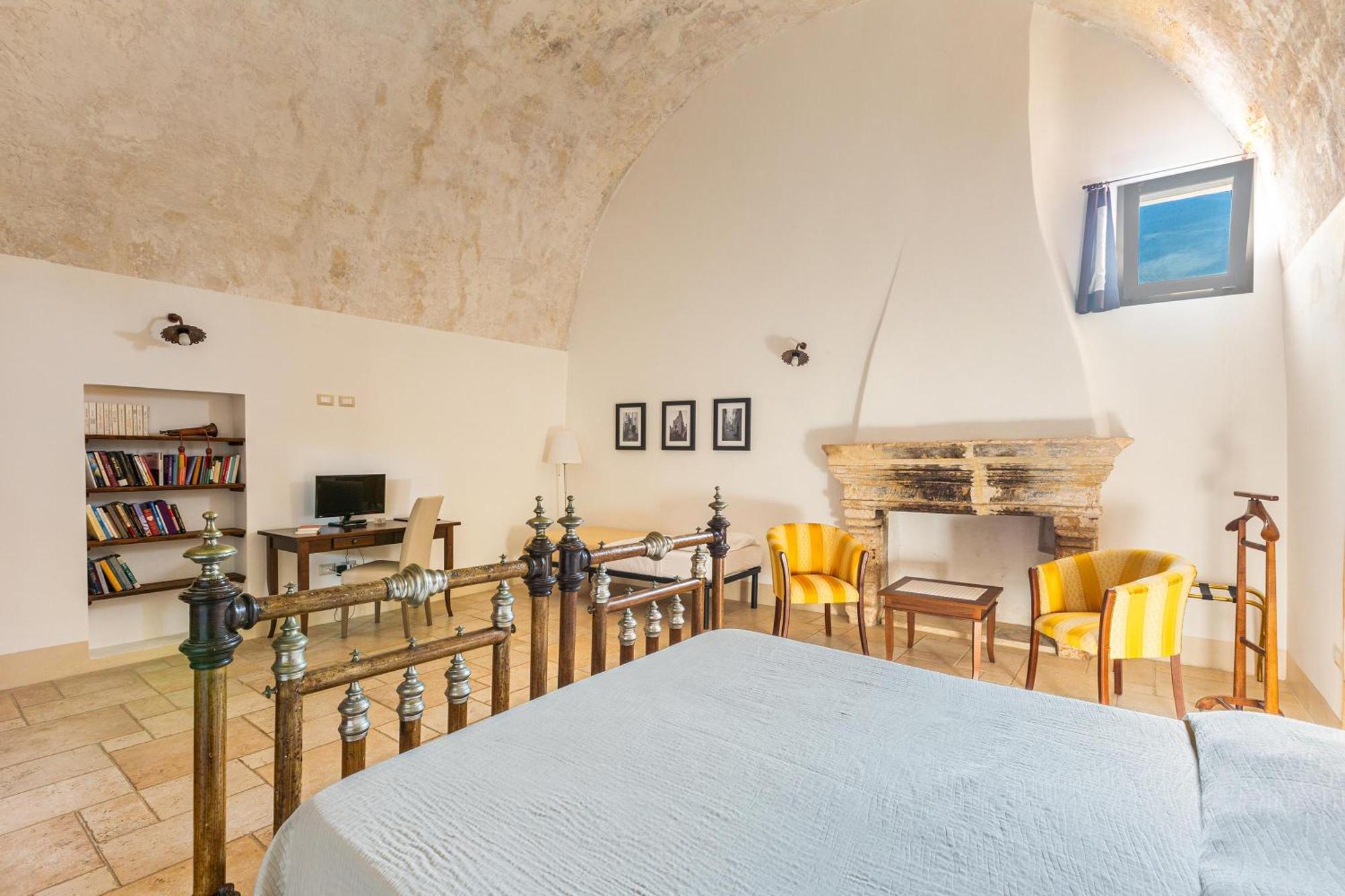 Palazzo San Giovanni Morciano di Leuca Esterno foto