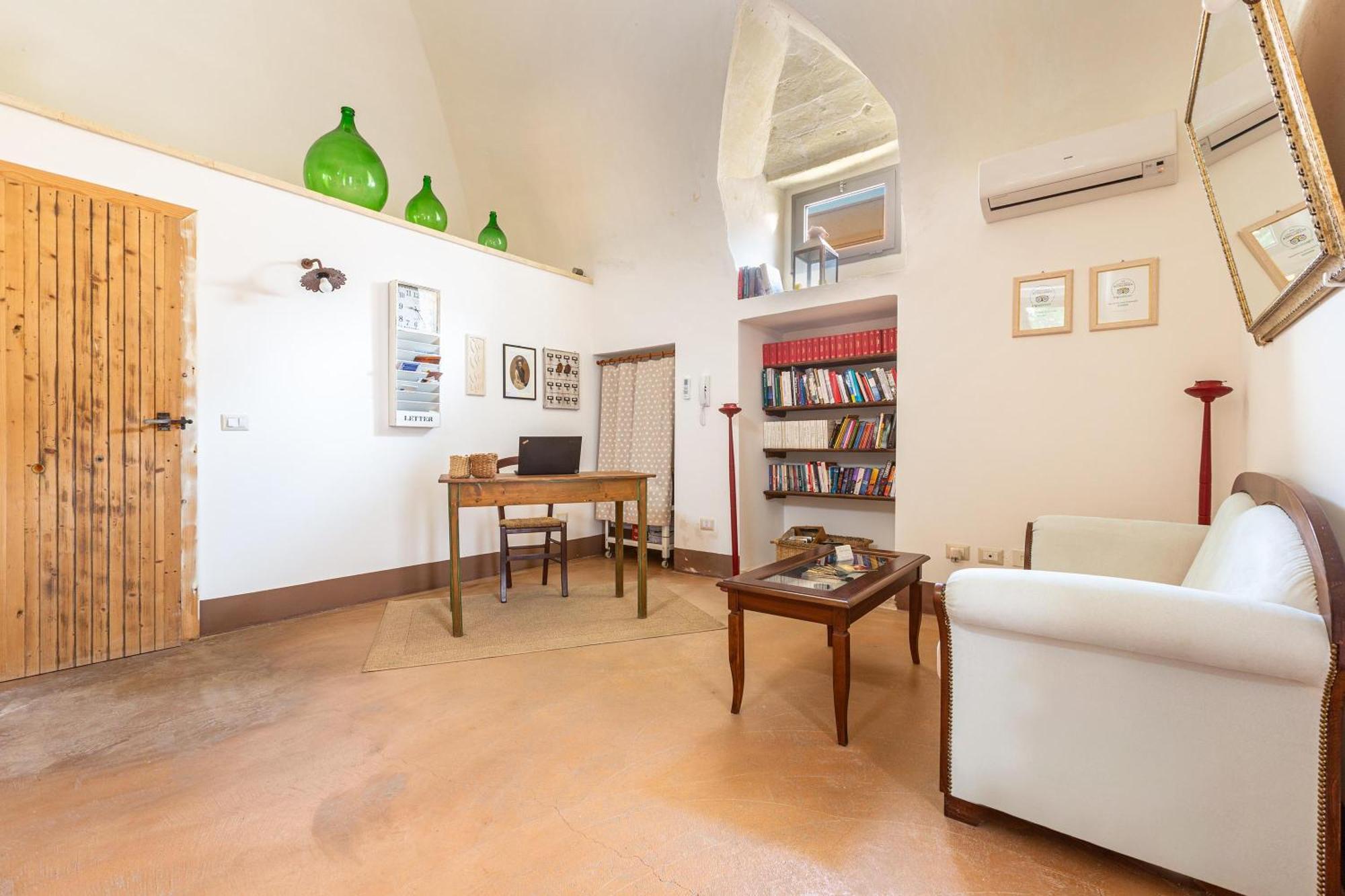 Palazzo San Giovanni Morciano di Leuca Esterno foto