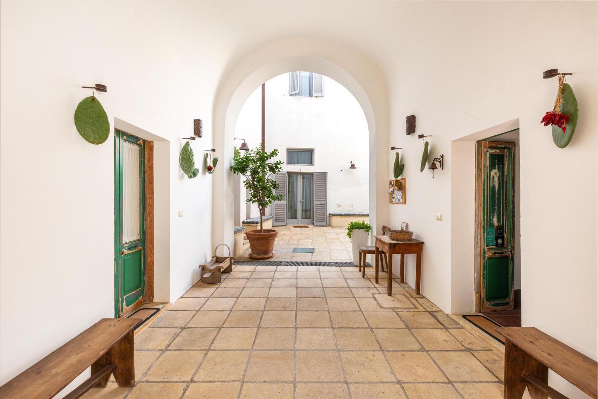 Palazzo San Giovanni Morciano di Leuca Esterno foto